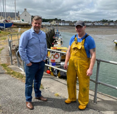 Finlay meeting with fisherman