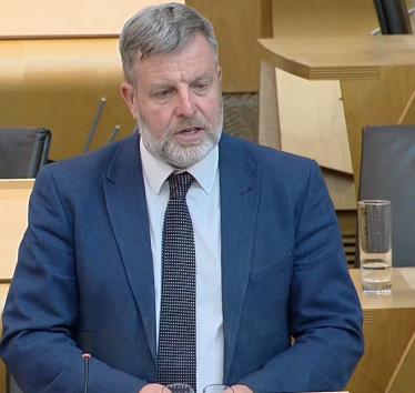 Finlay speaking in parliament 